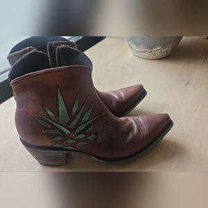 listing-status-banner